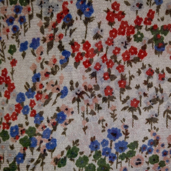 AMANG NY  sheer colorful blouse Blues Reds greens M ruffle sleeve v-neck floral - Picture 6 of 6